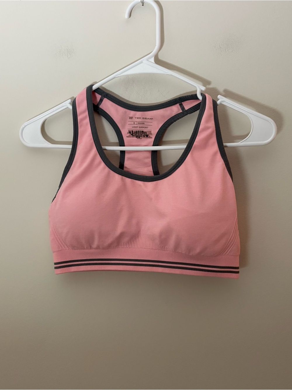 Tek Gear Women’s Medium Pink Sports Bra Light Support Padded Gym